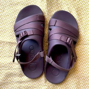 Chacos chillos sport, size 8
